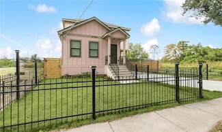 2106 Tennessee St, New Orleans, LA 70117