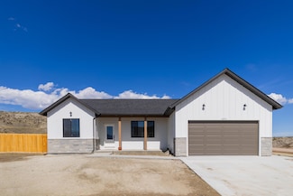 1471 Stone Ridge Dr, Ranchester, WY 82839