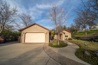 19192 Hollow Ln, Redding, CA 96003