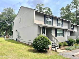 291 Highpoint Dr, Diamondhead, MS 39525