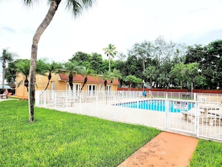 9962 SW 88th St Unit 722-7, Miami, FL 33176