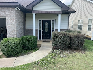 118 Heyward Dr, Dothan, AL 36303
