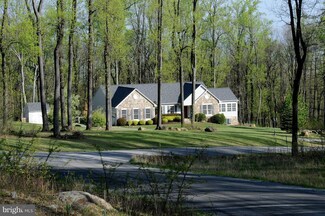 541 Coulson Ln, Bluemont, VA 20135