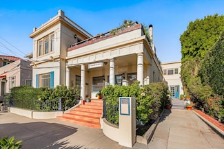 118 Chapala St, Santa Barbara, CA 93101