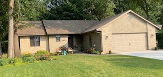 1498 Caprice Dr, Jenison, MI 49428