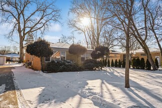 3935 W Jarvis Ave, Lincolnwood, IL 60712