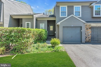 14 C Andover Cir, Princeton, NJ 08540