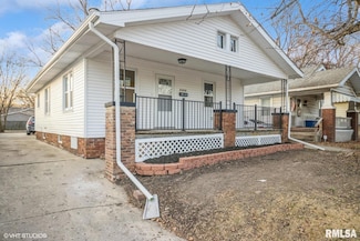2329 S 11th St, Springfield, IL 62703