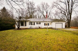 4543 Arlington Rd, Uniontown, OH 44685