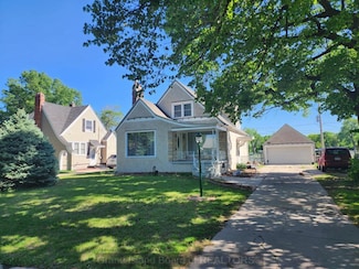 217 E Ashton Ave, Grand Island, NE 68801