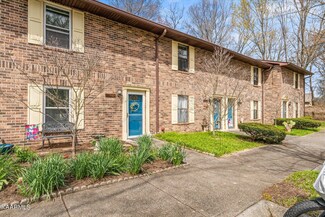 1335 Francis Station Dr, Knoxville, TN 37909