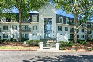 1105 Pine Heights Dr NE, Atlanta, GA 30324