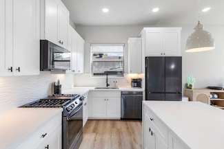 3505 Golf Dr Unit D, Houston, TX 77018