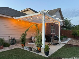 3 Drought Cross, San Antonio, TX 78240