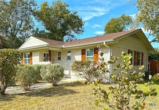 105 E Cherokee Dr, Harker Heights, TX 76548