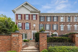 353 Big Rail Dr, Naperville, IL 60540