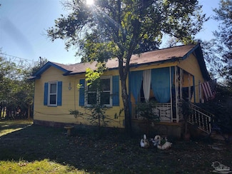 5217 Admiral Halsey Rd, Milton, FL 32583