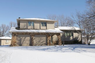 4230 Lariat Ln, Grand Island, NE 68803