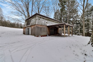 2955 E Church St, Eden, NY 14057