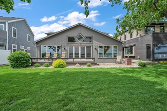 1705 Lakeshore Dr, Milford, IA 51351