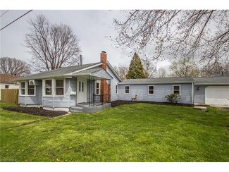 5711 Chagrin Dr, Mentor On the Lake, OH 44060