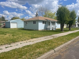 927 Alandale St, Klamath Falls, OR 97603