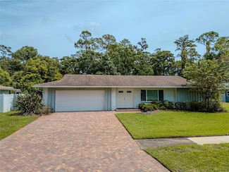 825 Leeward Way, Palm Harbor, FL 34685