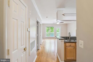 4561 Strutfield Ln Unit 3206, Alexandria, VA 22311