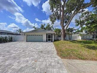 9580 130th Ave, Largo, FL 33773