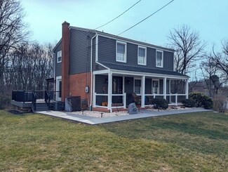 120 Farmington Dr, Butler, PA 16001