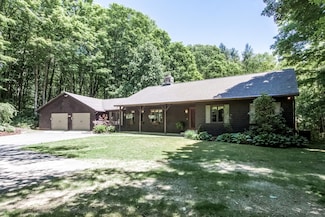 271 Lee Rd, Lenox, MA 01240