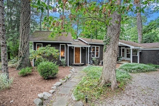 3852 Birchwood Trail, Michiana Shores, IN 46360