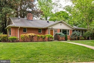 9112 Levelle Dr, Chevy Chase, MD 20815