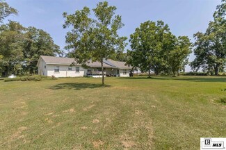 6402 Paulette Pipes Rd, Collinston, LA 71229