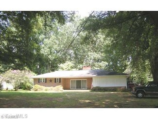 1065 Kerner Rd, Kernersville, NC 27284