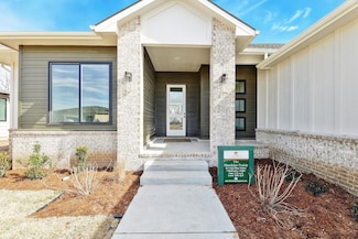 2536 N Emerald Ct, Andover, KS 67002