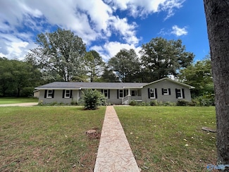 153 Jacque Jim Dr NE, Huntsville, AL 35810