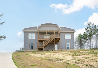 7 Stonecrest Dr, Rock Spring, GA 30739