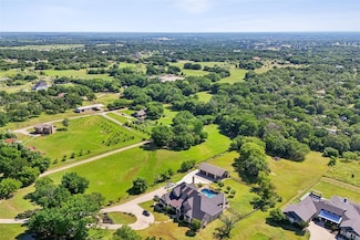 790 Badminton Dr, Bartonville, TX 76226