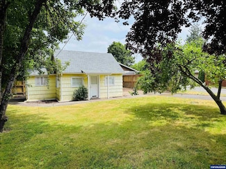 2752 Summer St SE, Salem, OR 97302