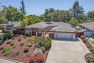 19740 Glen Brae Dr, Saratoga, CA 95070