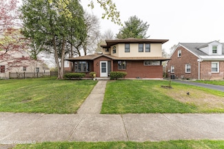 6 John David Ln, Albany, NY 12208
