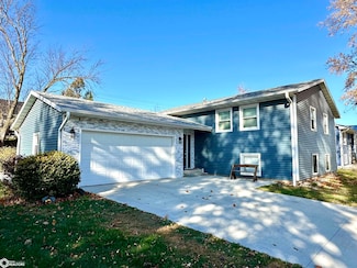 1921 Spencer St, Grinnell, IA 50112