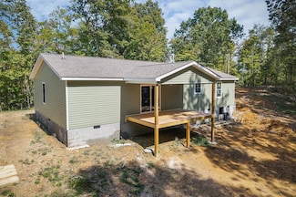 1053 Benton Tidwell Rd, Hilham, TN 38568