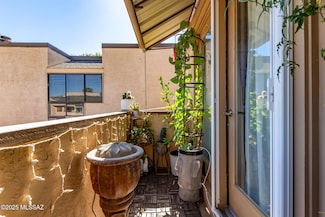 7622 E Callisto Cir Unit 204, Tucson, AZ 85715