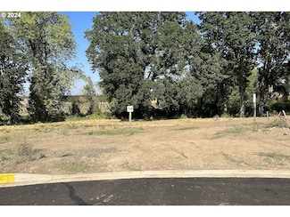 1519 NW Pinehurst Dr Unit 74, McMinnville, OR 97128