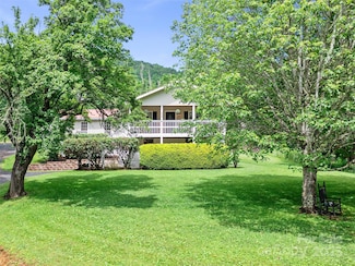 236 Old Roan Mountain Rd, Bakersville, NC 28705