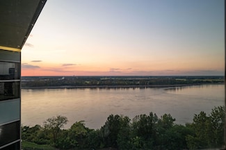655 S Riverside Dr Unit 1405, Memphis, TN 38103