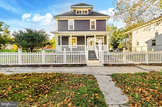 739 E Montrose St, Vineland, NJ 08360