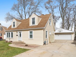324 E Lyndale Ave, Northlake, IL 60164